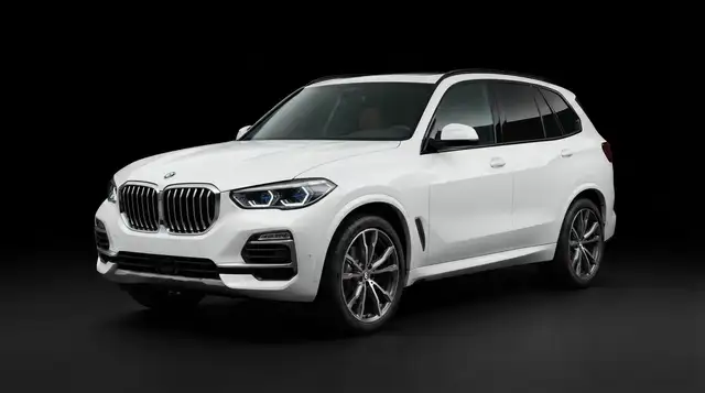 Аренда BMW X5 xDrive (2023) в Паттайе — 2023, FirstMile