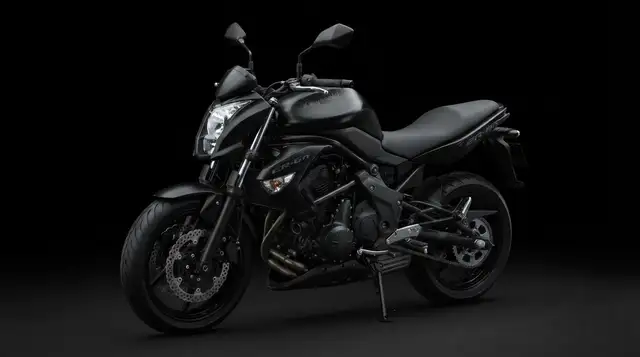 Аренда Kawasaki ER-6n «Black» в Паттайе — 649 сс, FirstMile