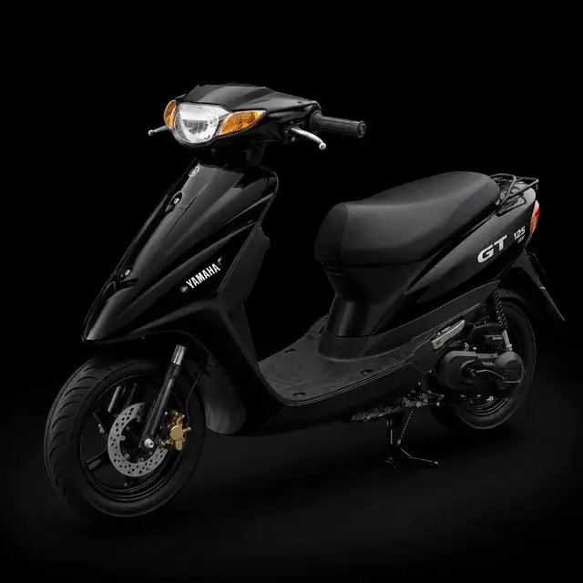 Аренда Yamaha GT 125 «Black» в Паттайе — Yamaha GT 125 в чёрном цвете с багажником, FirstMile